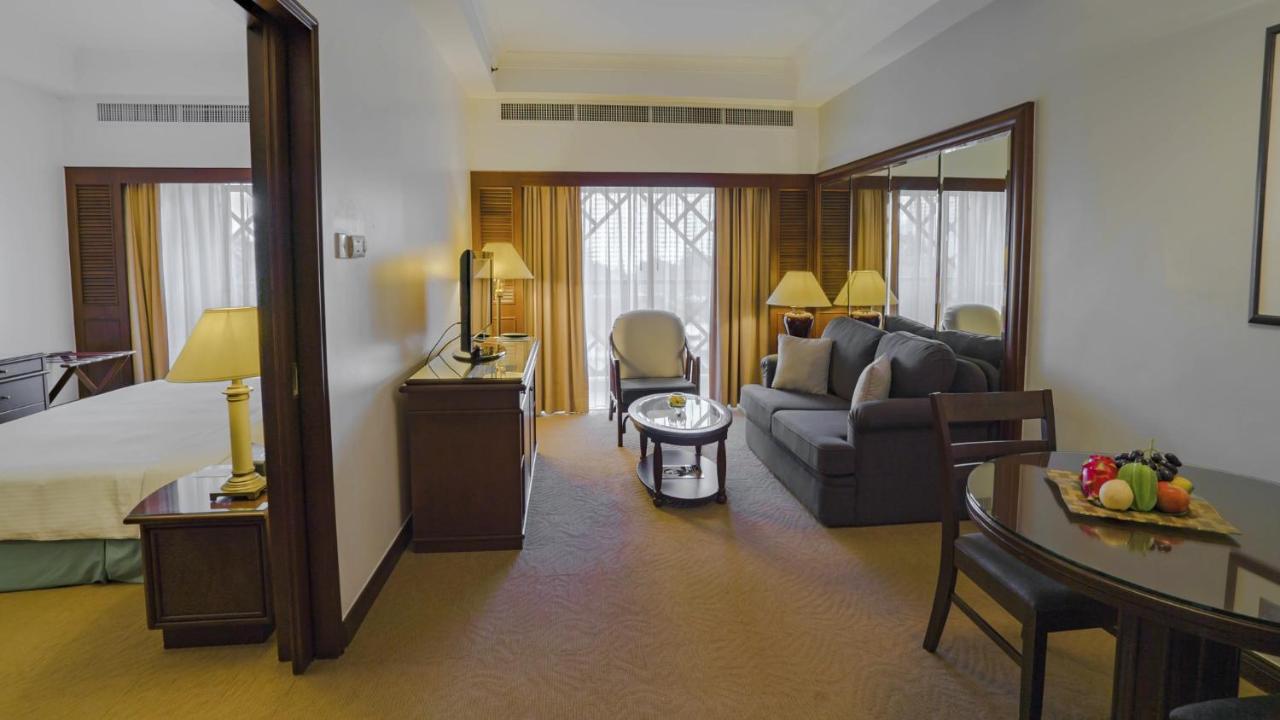 Ambassador Row Hotel Suites By Lanson Place Куала Лумпур Екстериор снимка